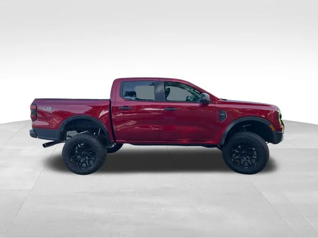 Used 2025 Red Ford XLT image 7