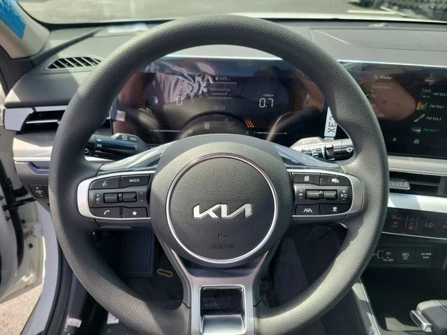 New 2026 Snow White Pearl Kia LXS FWD image 14