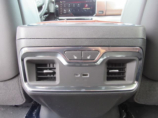 New 2026 Glacier White Tricoat GMC Denali Ultimate image 33