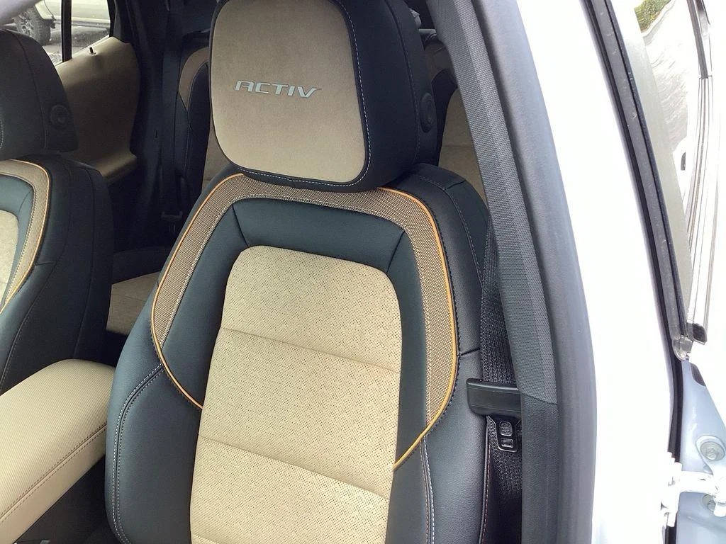 New 2026 Polar White Tricoat Chevrolet FWD ACTIV image 12