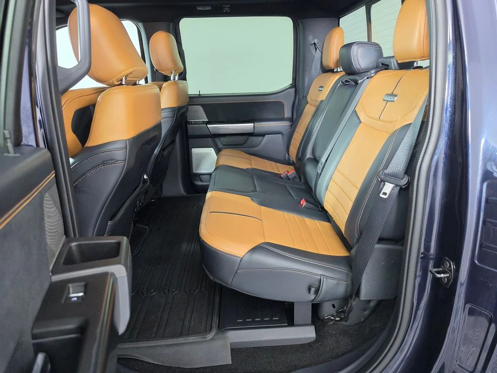 Used 2022 Blue Ford Platinum image 17