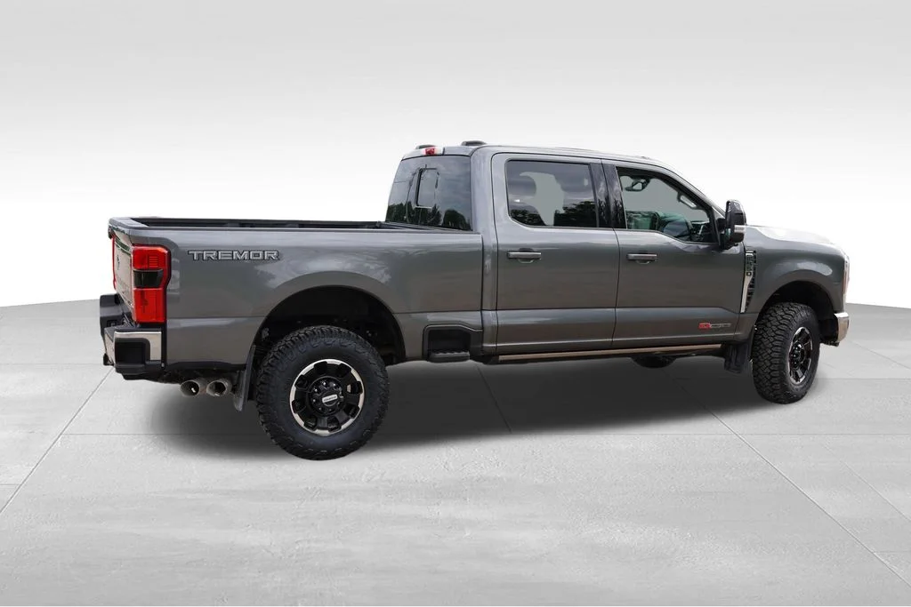 Used 2026 Gray Ford Lariat image 5