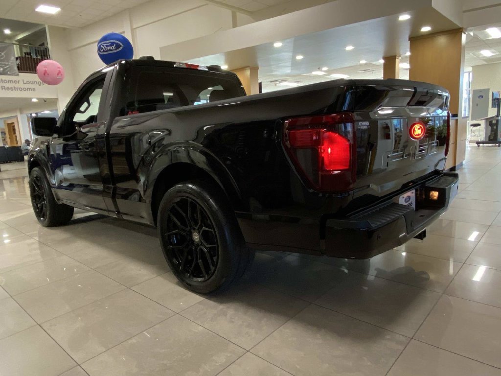 New 2026 Agate Black Metallic Ford XL image 4