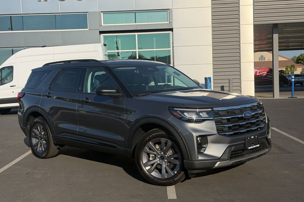 New 2026 Carbonized Gray Metallic Ford Active image 2