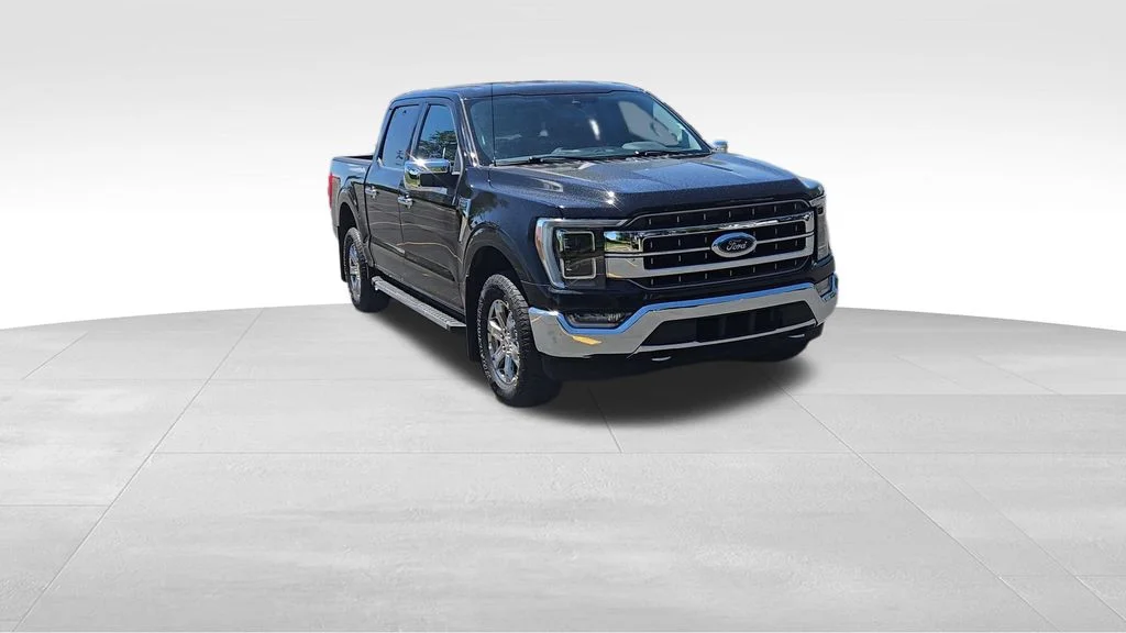 Used 2021 Black Ford Lariat image 2
