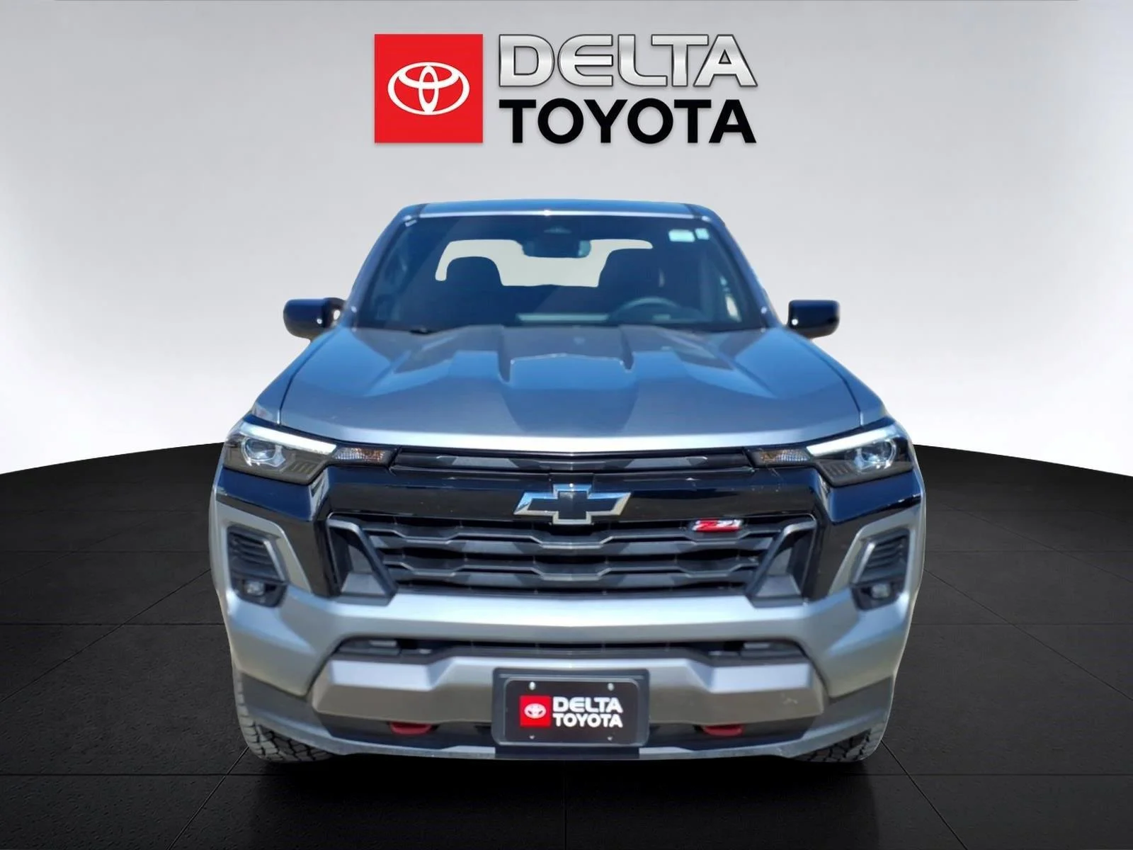 Used 2024 Sterling Gray Metallic Chevrolet 4WD Z71 image 8
