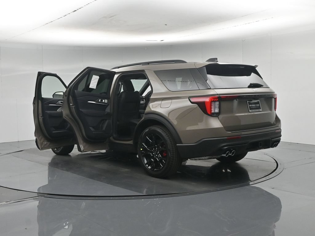 New 2027 Marsh Gray Ford ST image 35