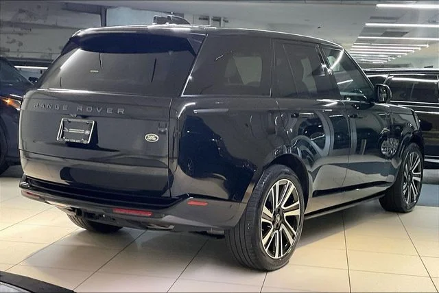 2023 Land Rover Range Rover SE - Photo 10