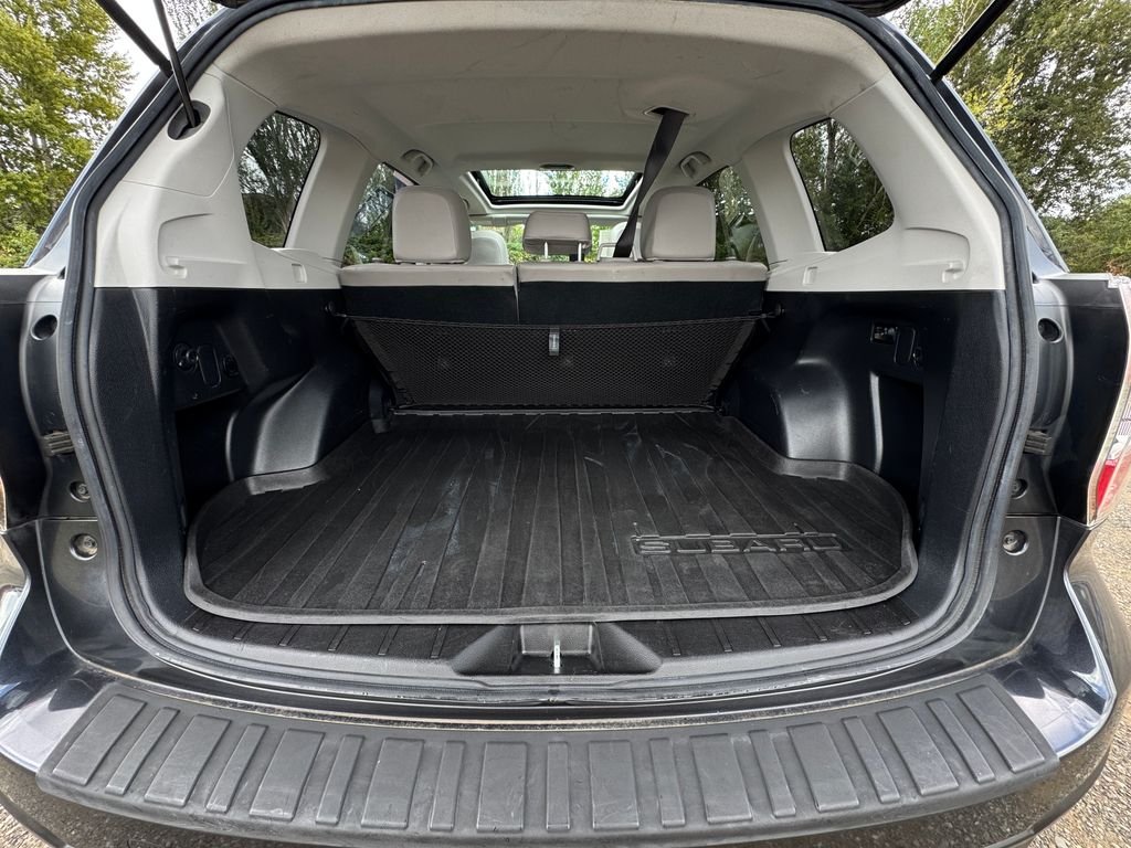Used 2014 Dark Gray Metallic Subaru 2.5i Limited image 10