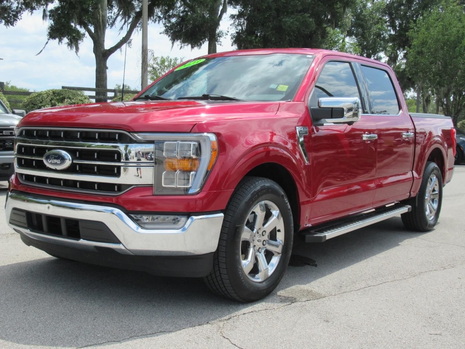 Used 2023 Red Ford Lariat image 3