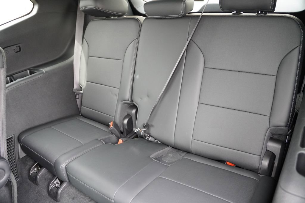 2025 Buick Enclave Preferred - Photo 18
