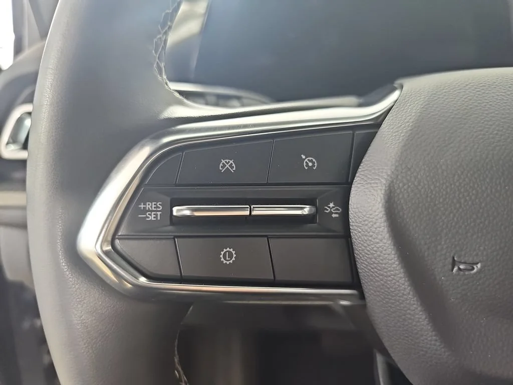 Used 2025 Sterling Gray Metallic Chevrolet LT image 23