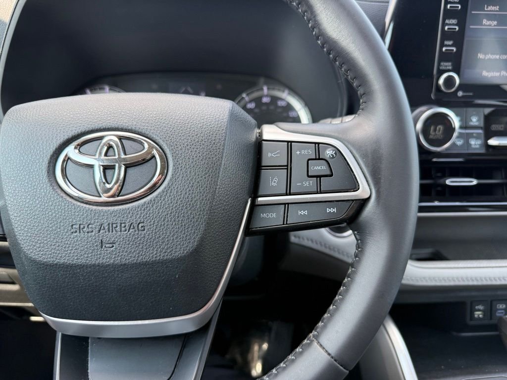Used 2022 Brown Toyota LE image 36
