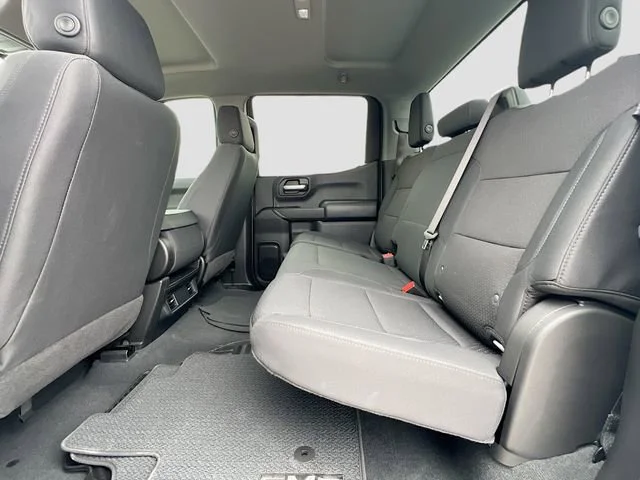 New 2026 Summit White GMC Pro image 17