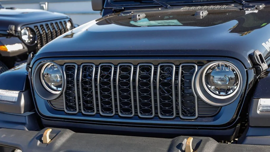 New 2026 Black Jeep 85th Anniversary Edition image 6
