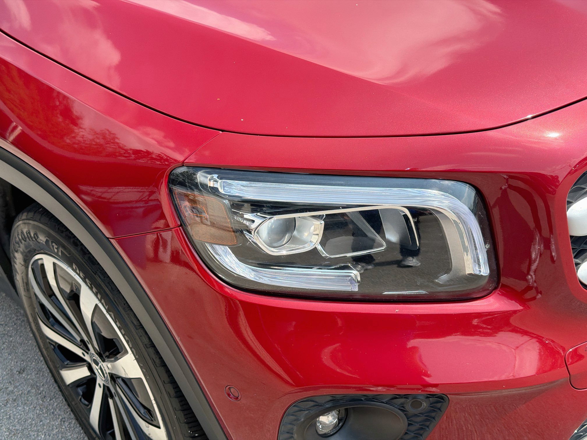 Used 2020 Red Mercedes-Benz GLB 250 image 32