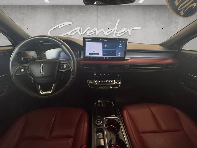 Used 2024 Gray Lincoln Grand Touring image 20