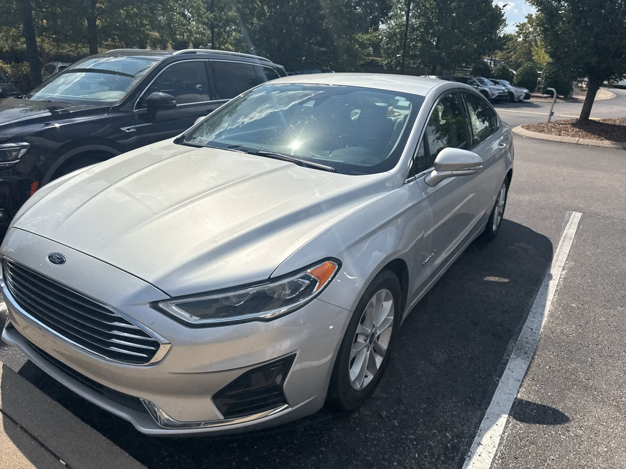 Used 2019 Ingot Silver Metallic Ford SEL image 1