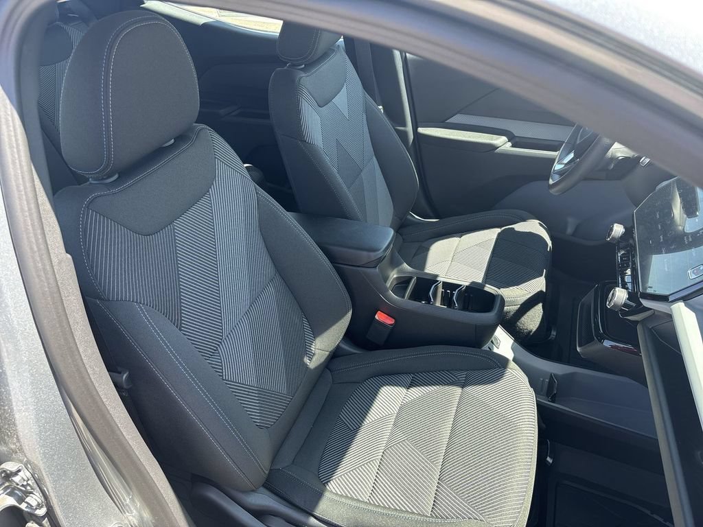 New 2027 Sterling Grey Metallic Chevrolet LT image 28