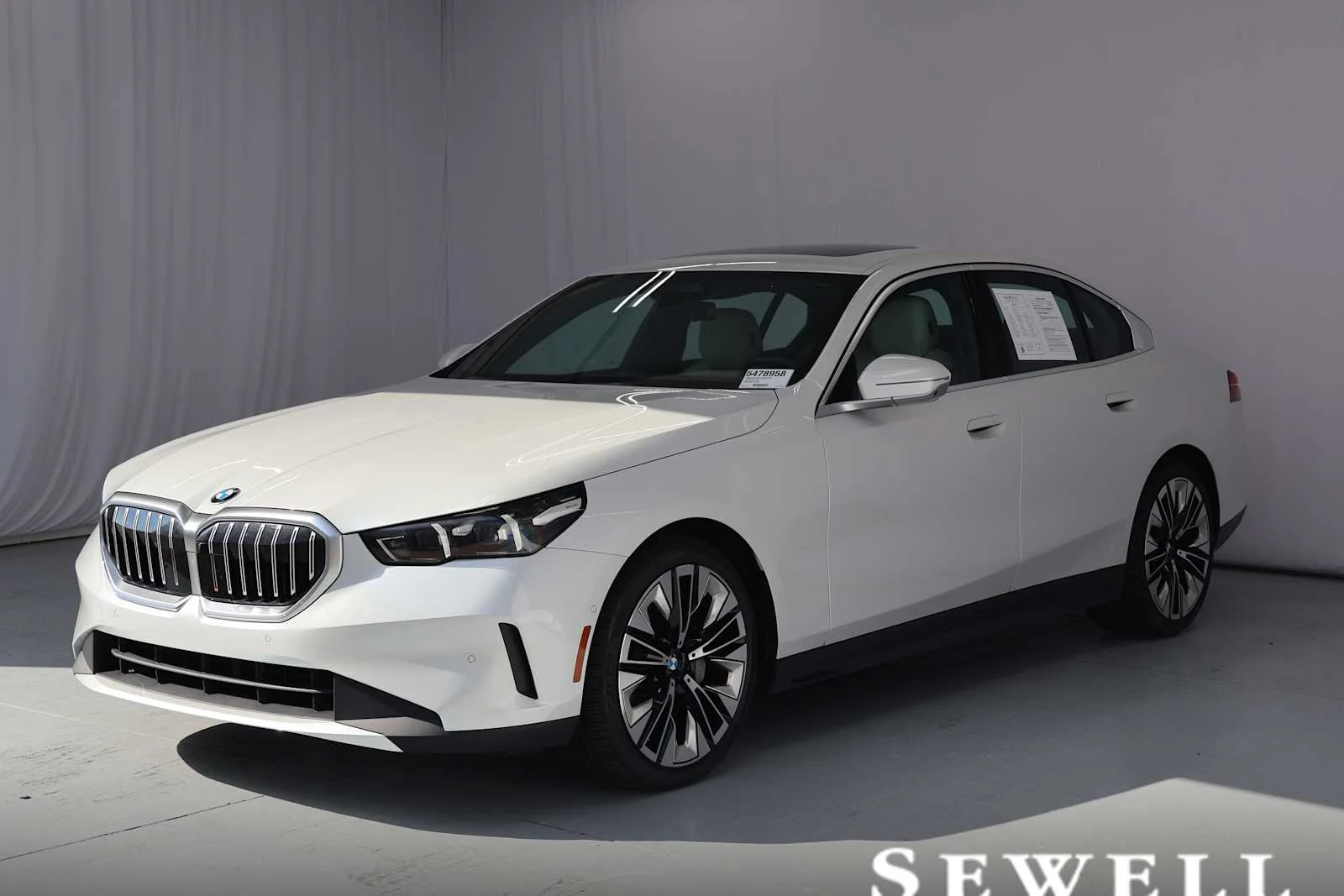 2026 BMW 530i 530i