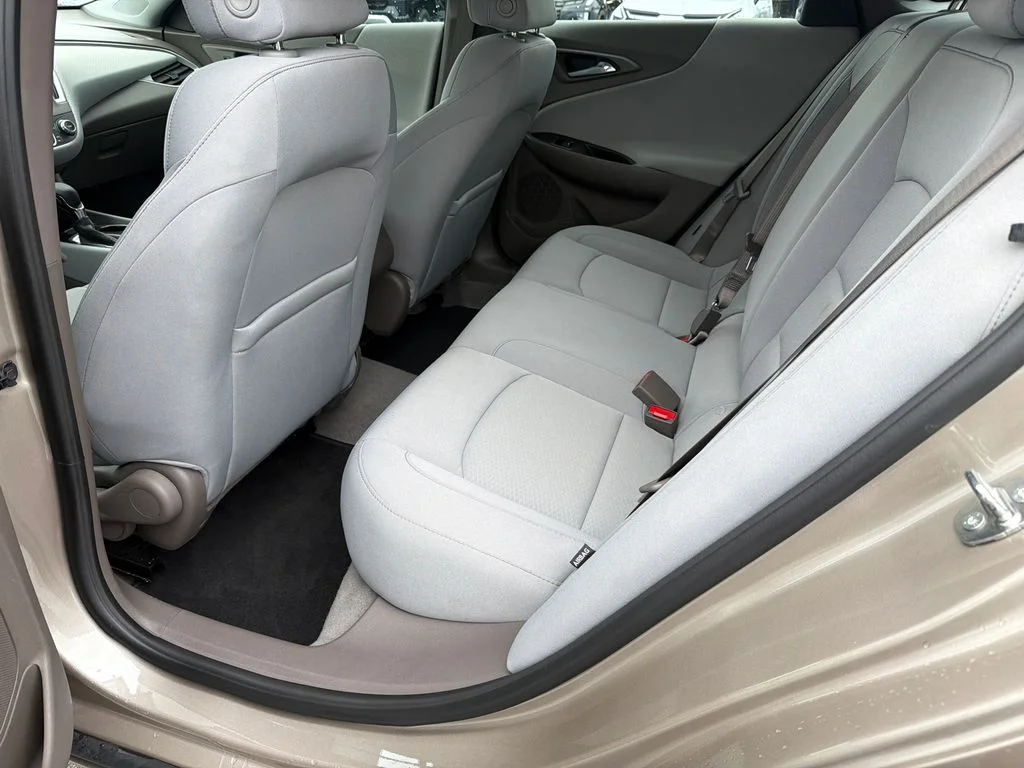 Used 2022 Gray Chevrolet LS image 20