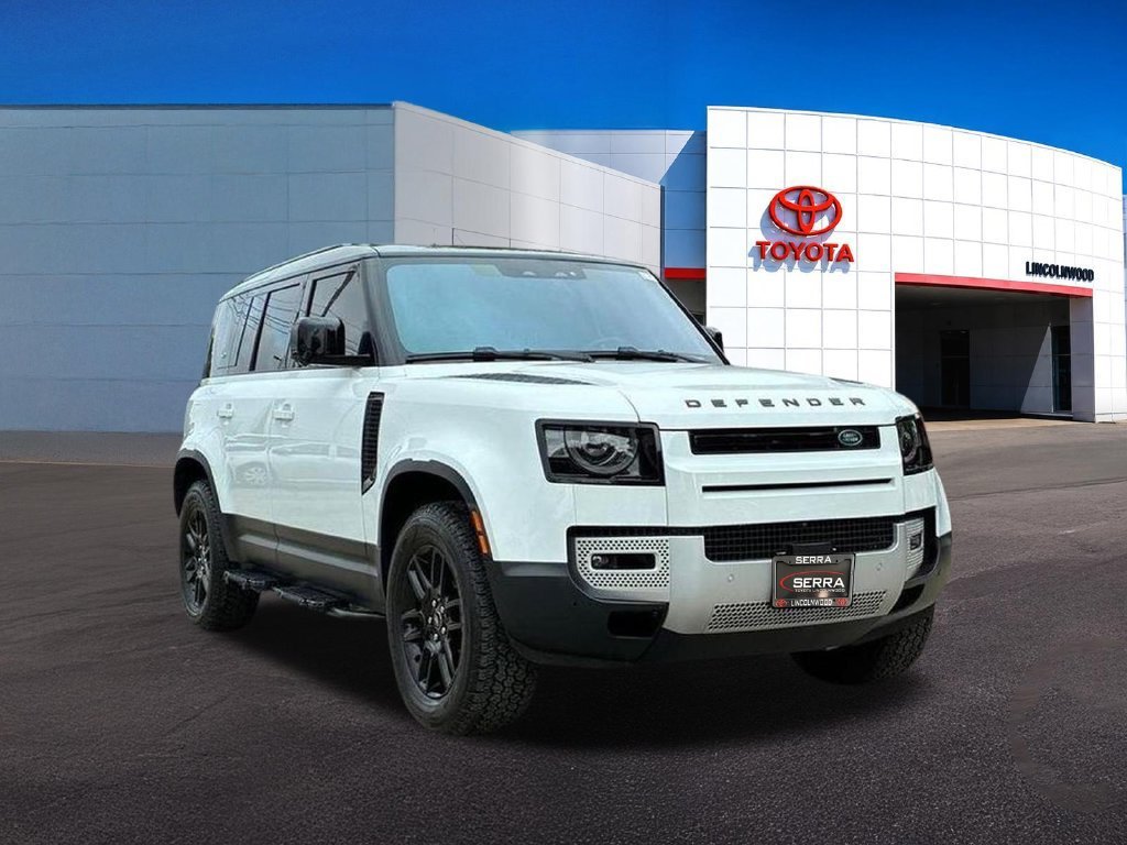 Used 2022 White Land Rover S image 10