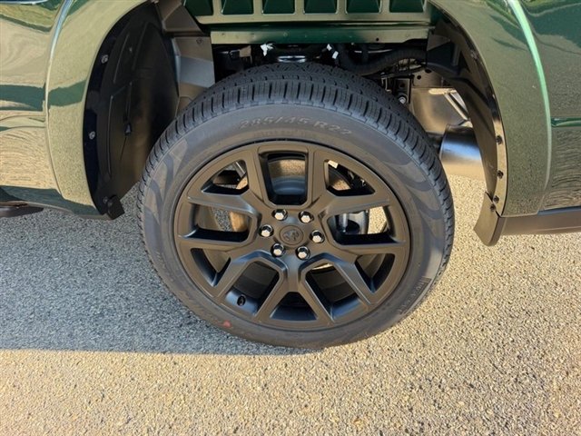 New 2027 Serrano-Green Metallic Exterior Paint RAM Laramie image 7