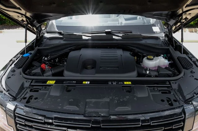 New 2026 Black Land Rover SE image 60