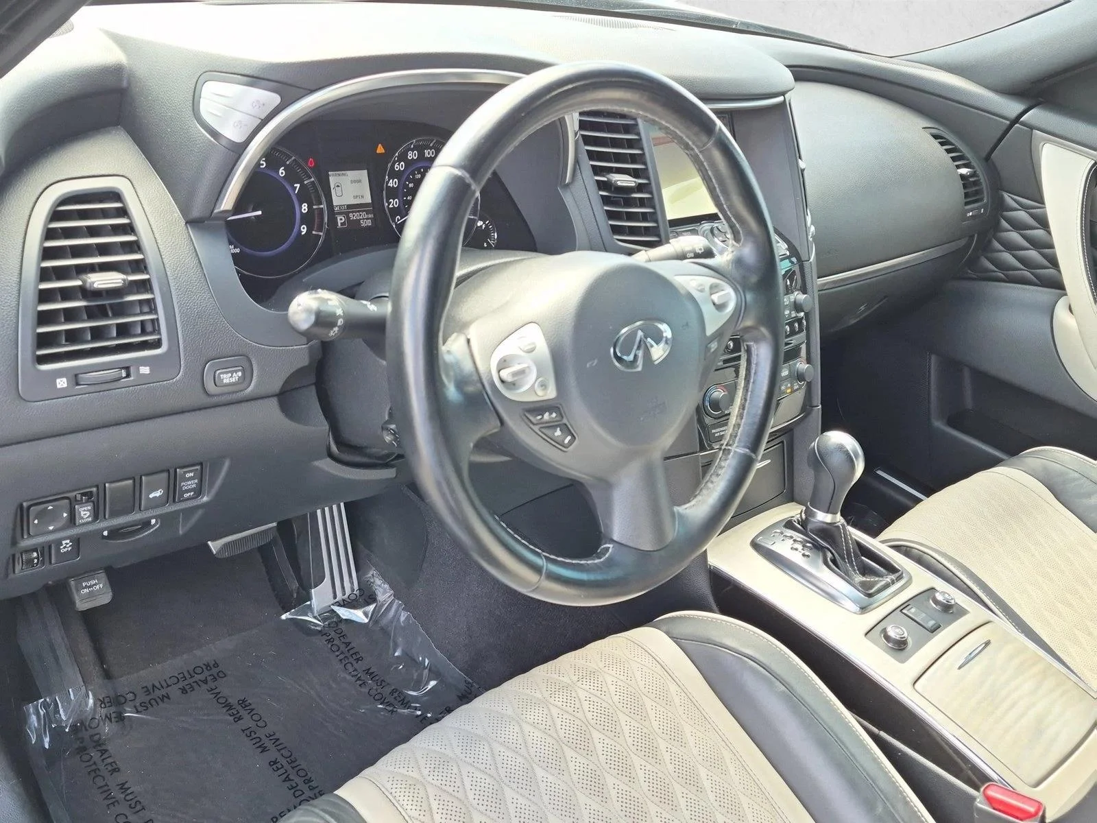 Used 2017 Graphite Shadow INFINITI  image 10
