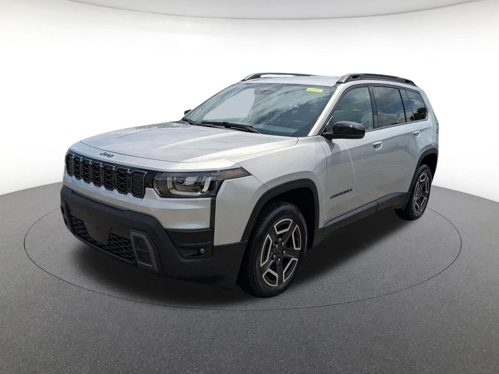 New 2026 Silver Zynith Clear-Coat Exterior Paint Jeep Laredo image 8