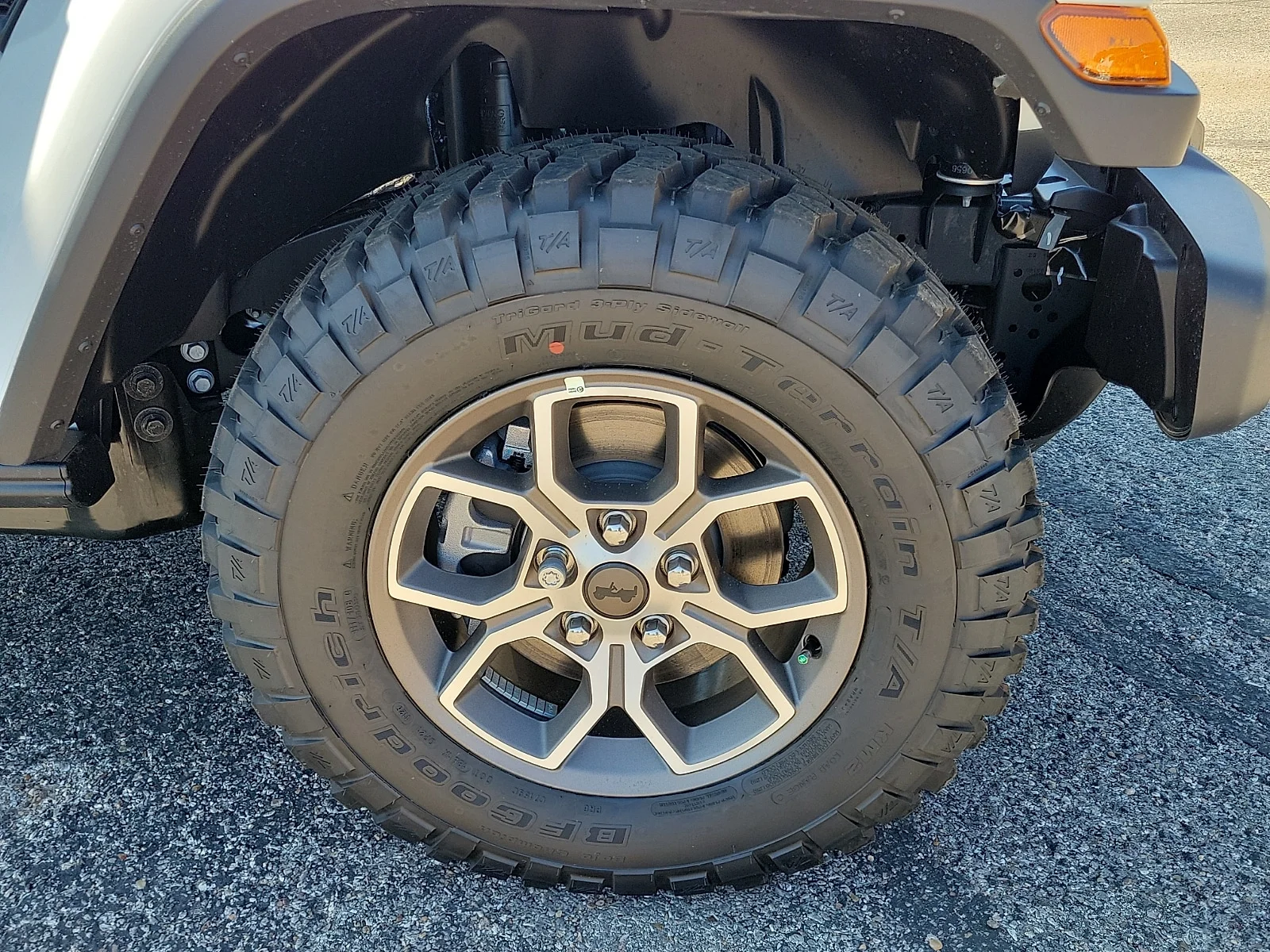 New 2026 Bright White Jeep REWIND 4X4 image 7
