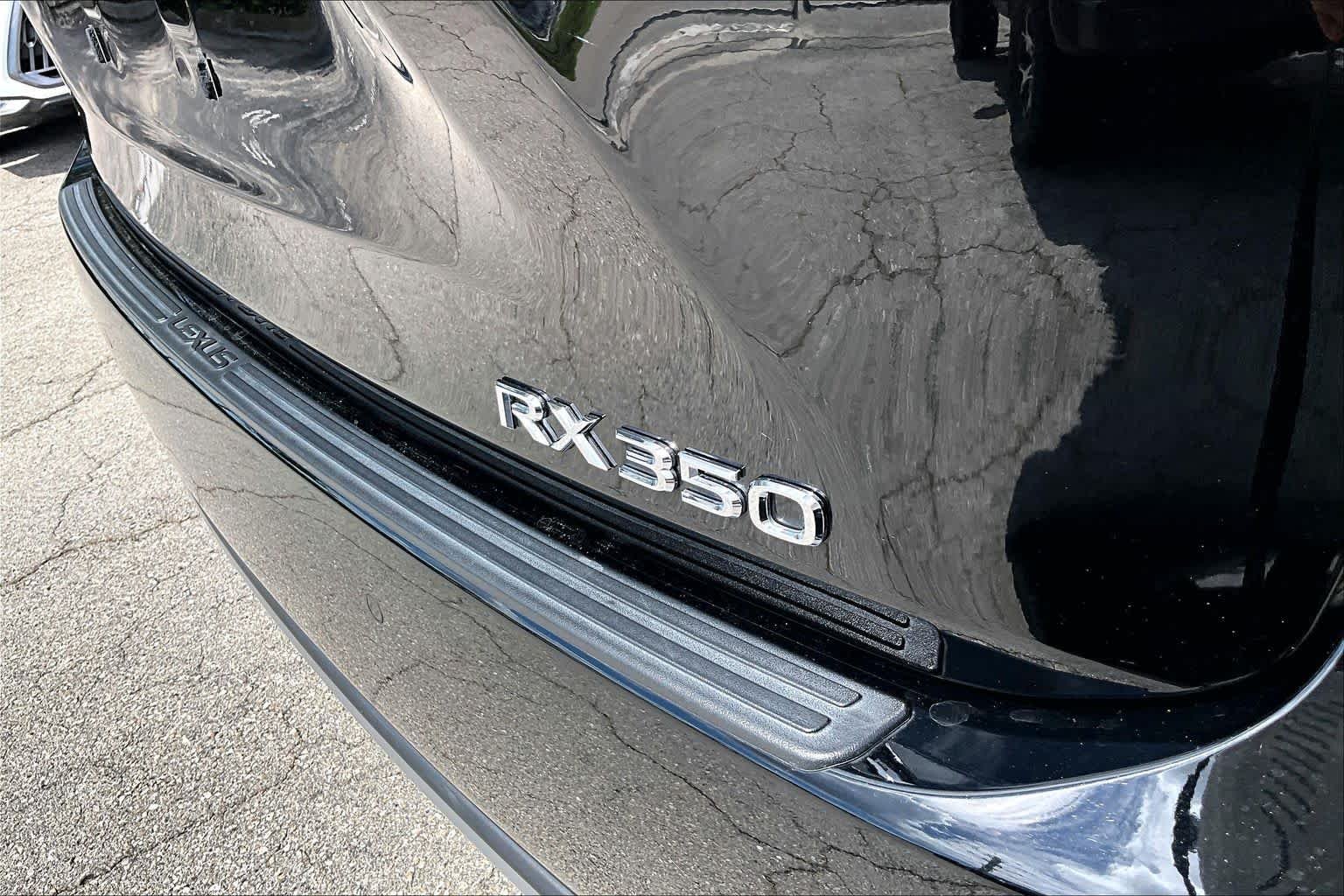 Used 2020 Obsidian Lexus  image 10