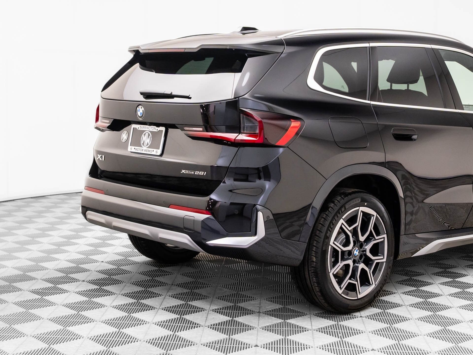 New 2026 Jet Black BMW xDrive28i image 38