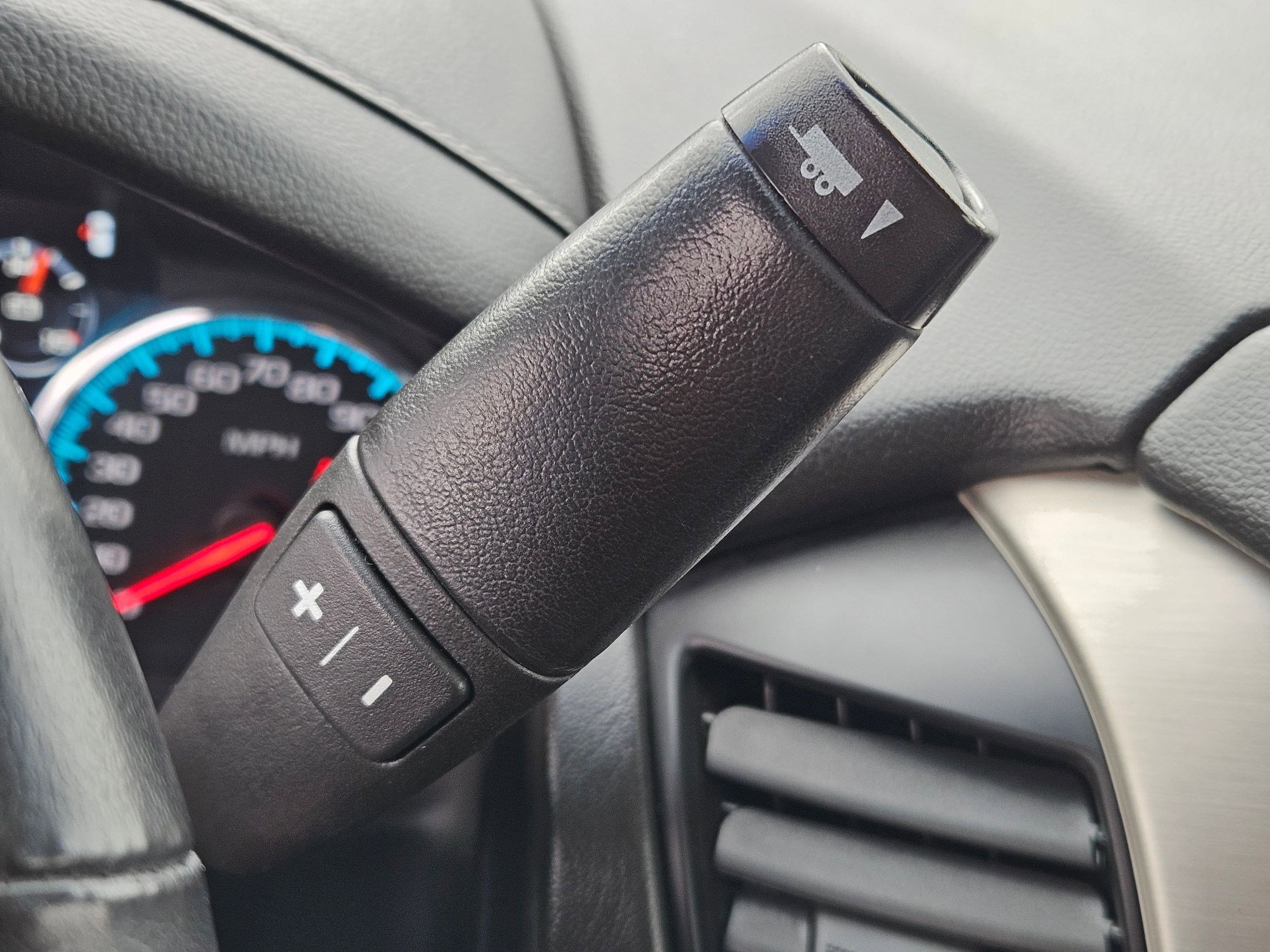 Used 2020 Onyx Black GMC Denali image 27