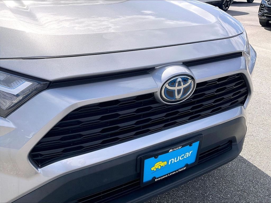 Used 2023 Silver Sky Metallic Toyota XLE image 30