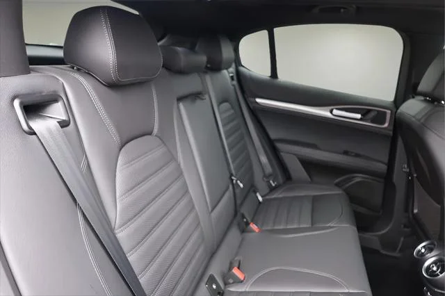2025 Alfa Romeo Stelvio Base - Photo 22