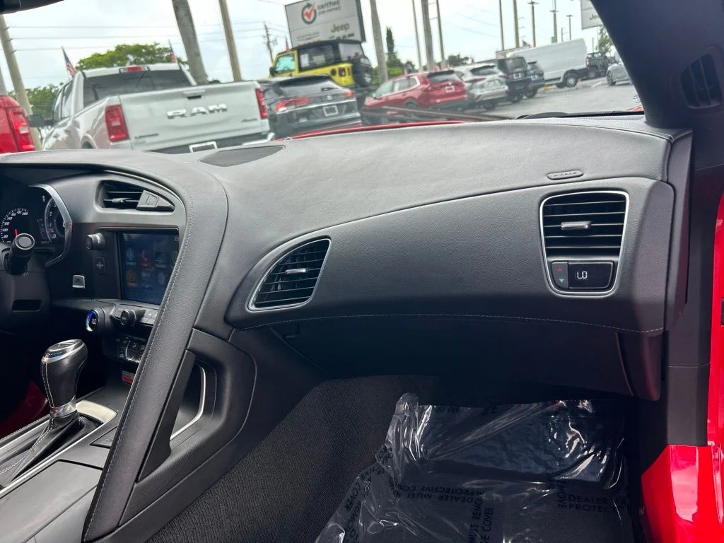 Used 2019 Red Chevrolet Grand Sport image 23