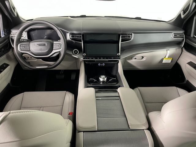 New 2026 Fathom Blue Pearl-Coat Exterior Paint (Late Availability) Jeep Limited Reserve image 9