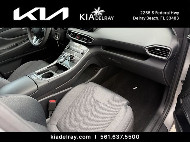 Used 2023 Silver Hyundai SE image 9