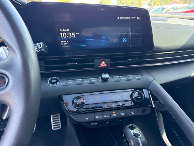 Used 2025 Blue Hyundai Base image 23