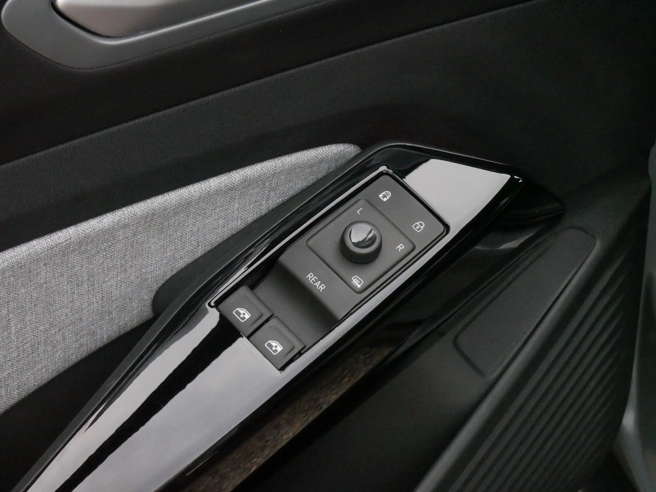 Certified Used 2024 Pure Gray Volkswagen Standard image 19