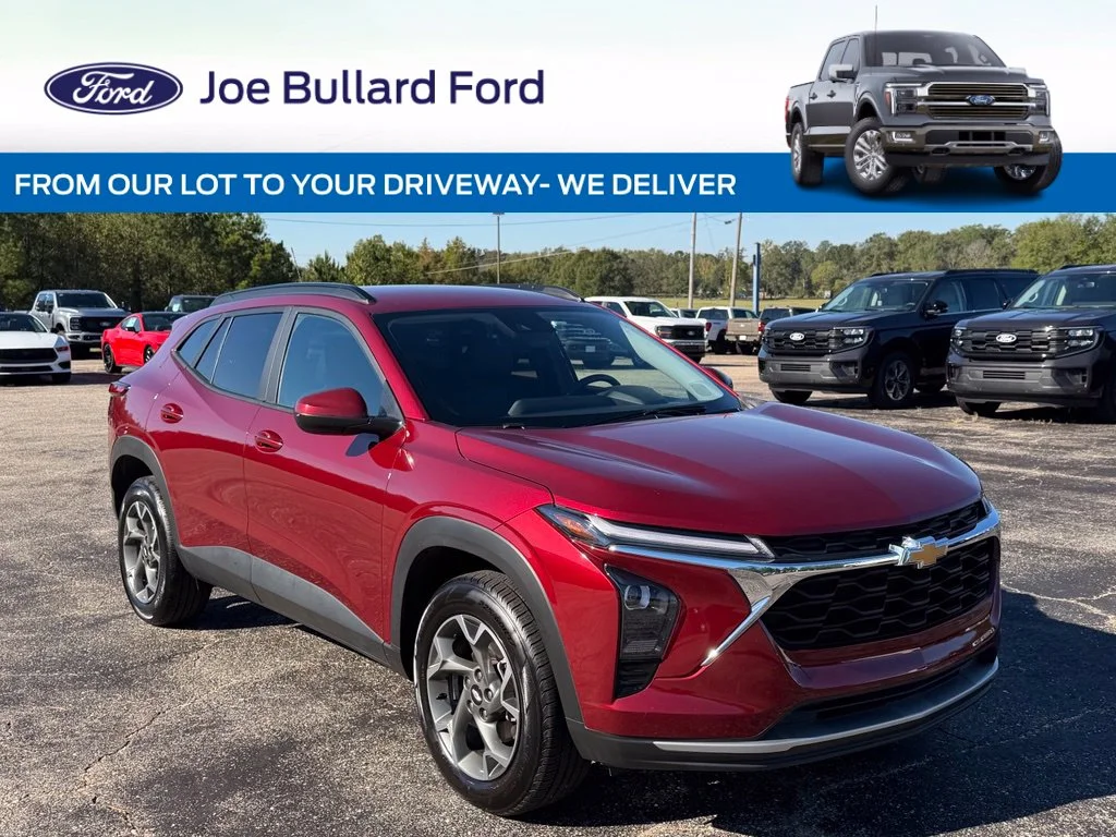 Used 2025 Red Chevrolet LT image 1
