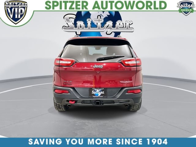 Used 2015 Red Jeep Trailhawk image 8