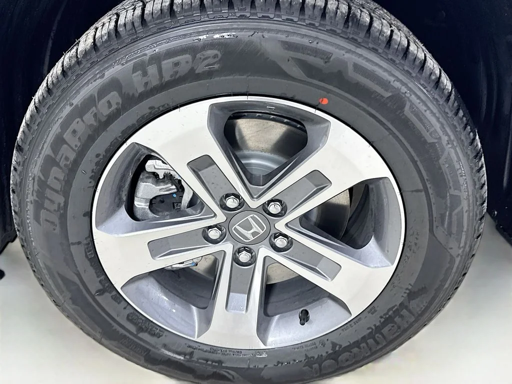 New 2026 Platinum White Pearl Honda EX-L image 12