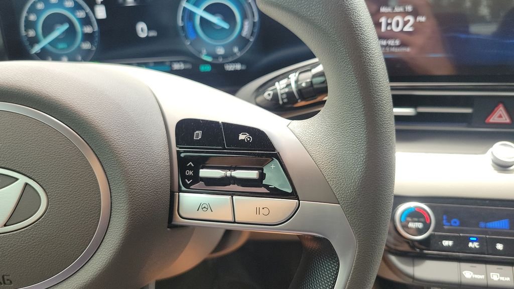 Used 2024 Black Hyundai Blue image 21