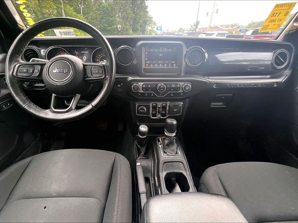 Used 2022 Black Clearcoat Jeep Unlimited Sport Altitude image 21