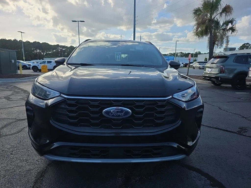 Used 2023 Black Ford ST-Line image 3