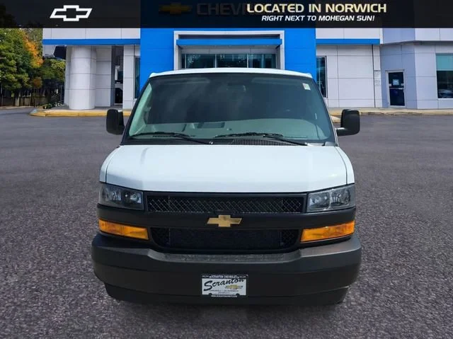New 2026 Summit White Chevrolet WT image 2
