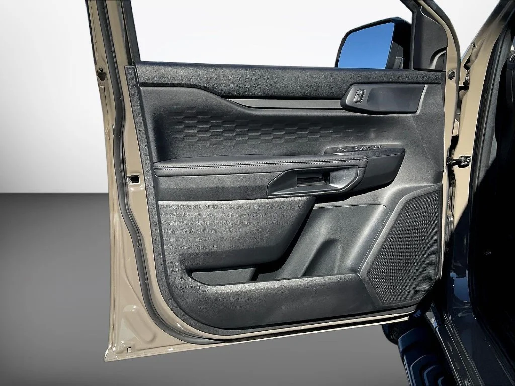 New 2026 Marsh Gray Ford XLT image 29