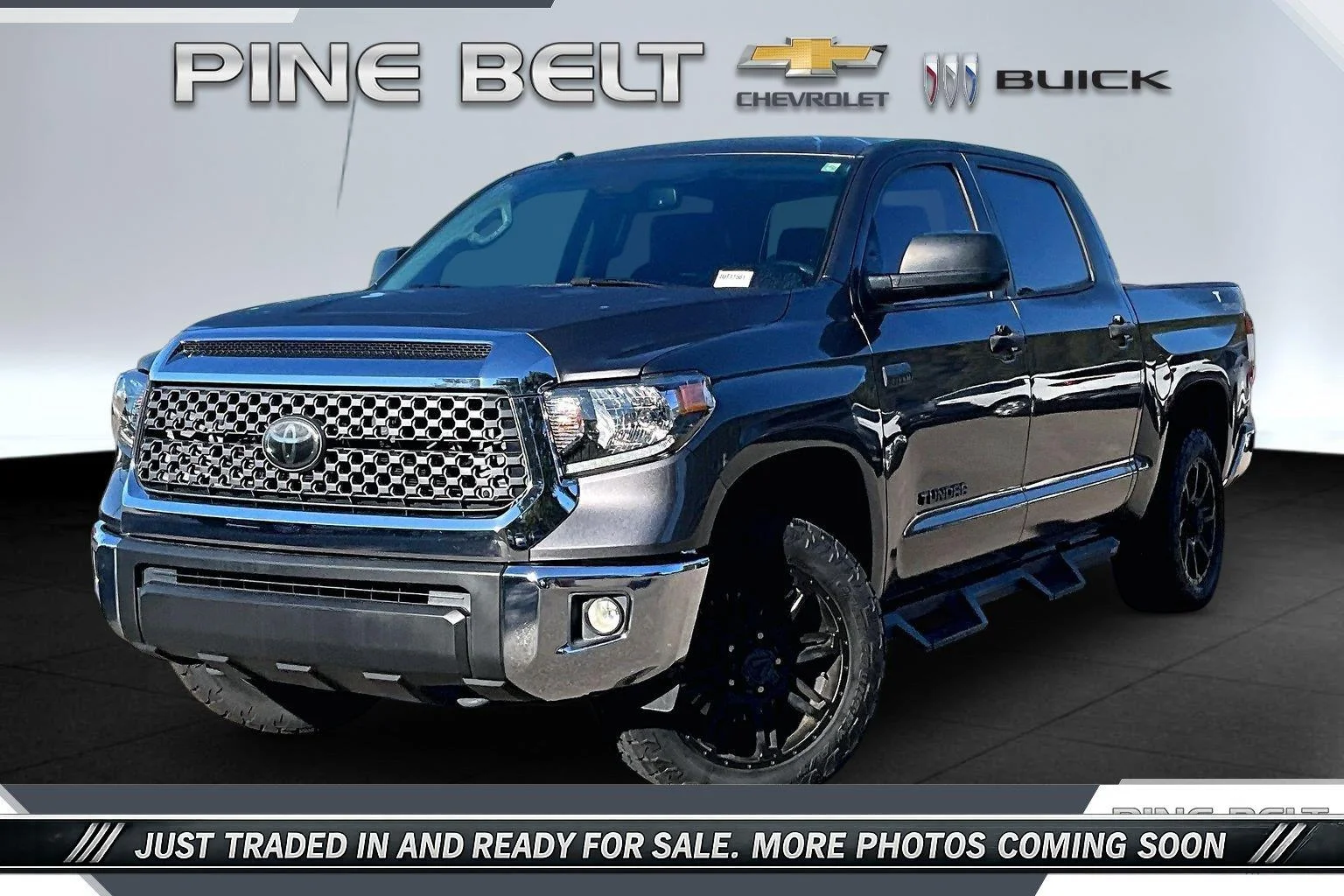 Used 2018 Magnetic Gray Metallic Toyota SR5 image 11